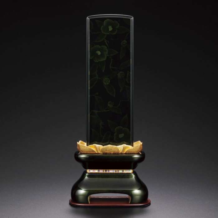 極椿（きわみつばき）/エメラルドグリーン